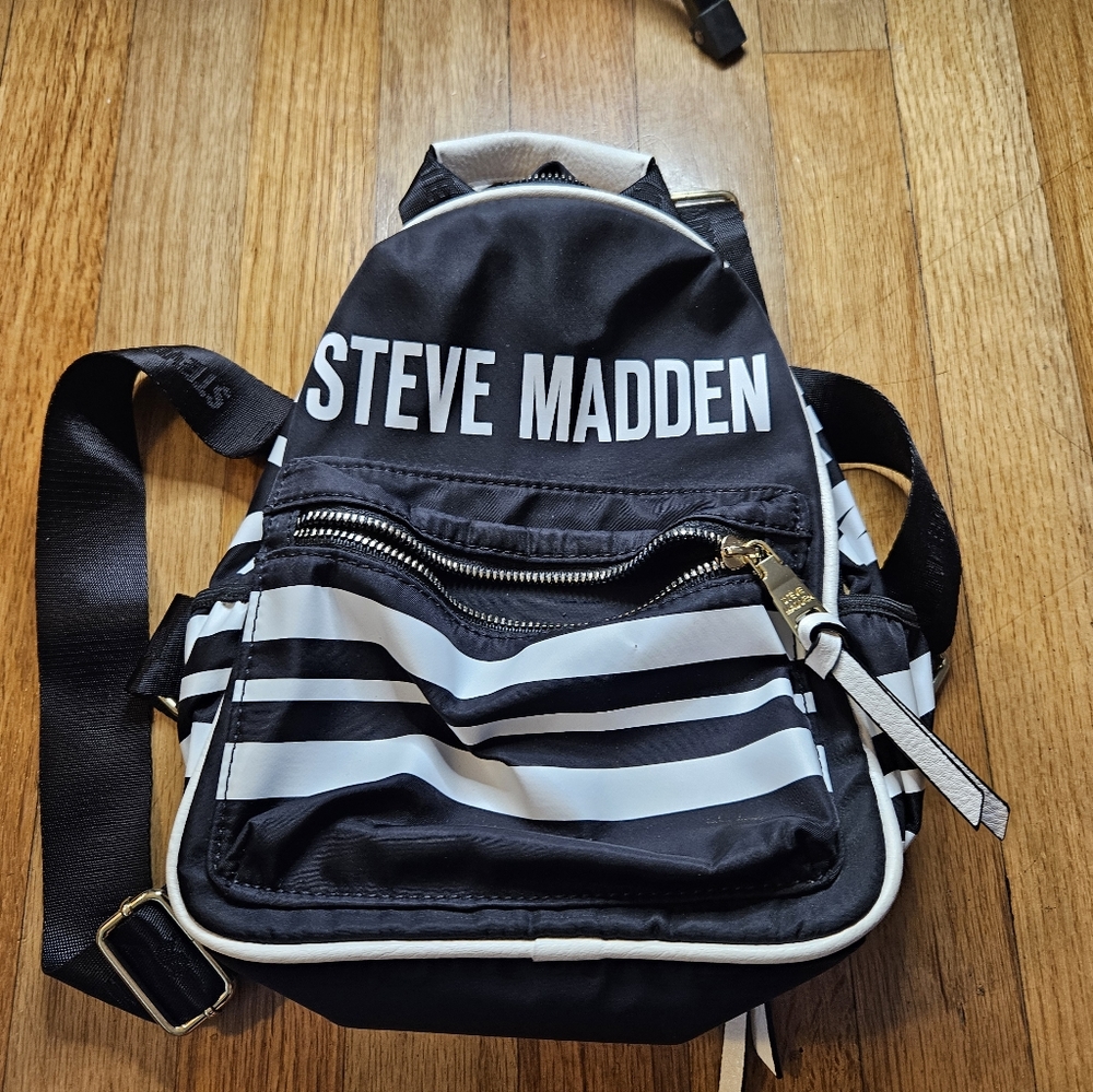 Steve Madden mini backpack